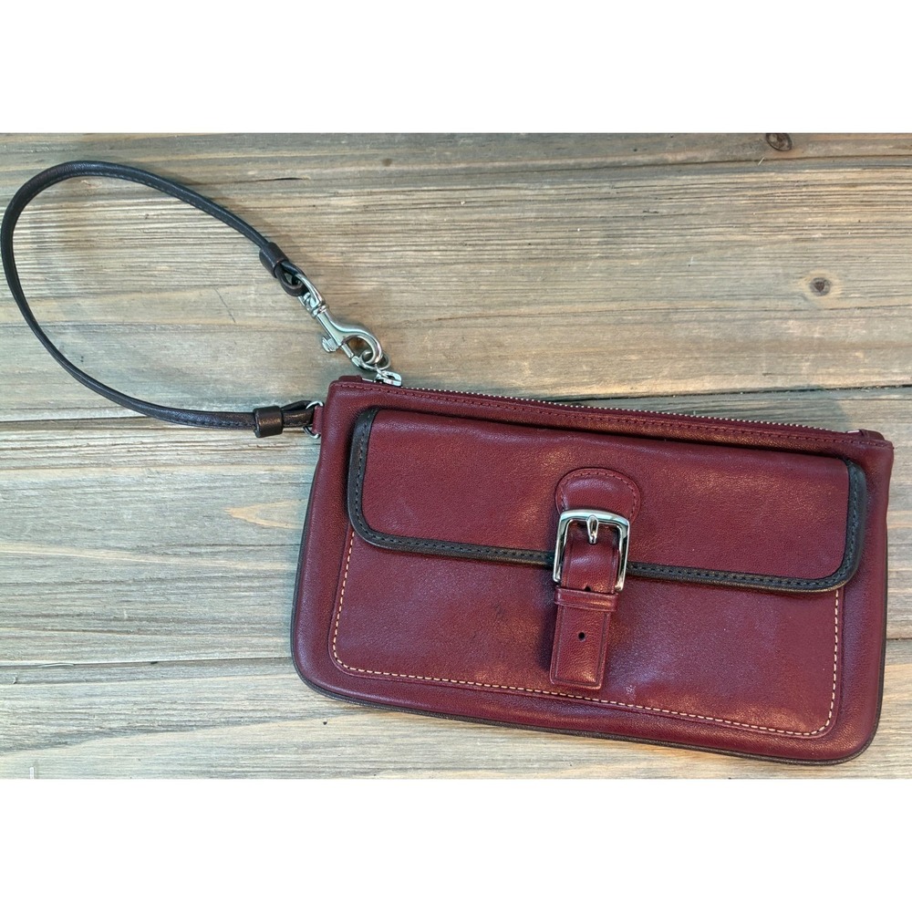 Coach Wristlet Leather WalletBuckle Detail Womens Small Burgundy Excellent